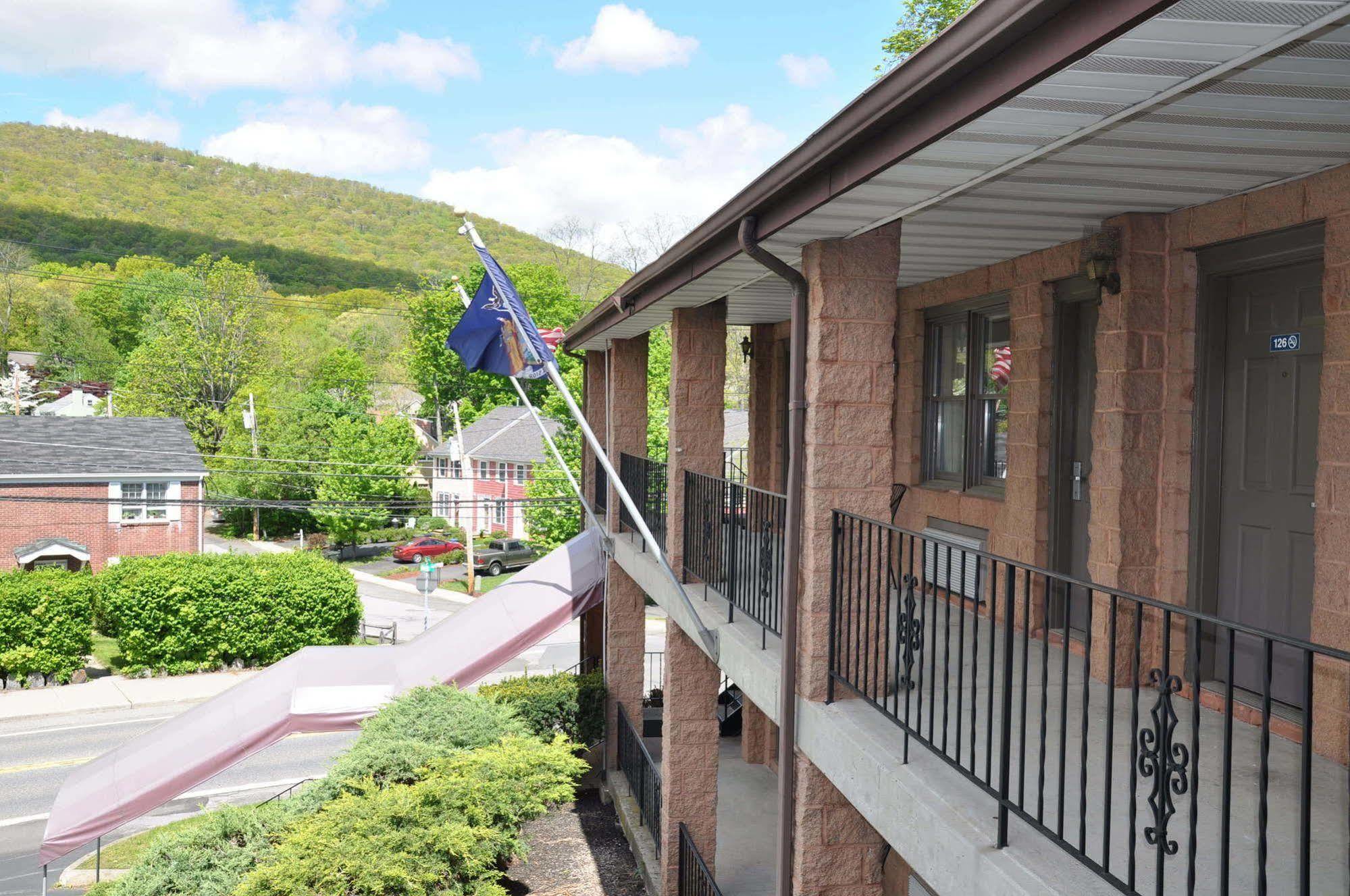 West Point Motel Highland Falls Экстерьер фото